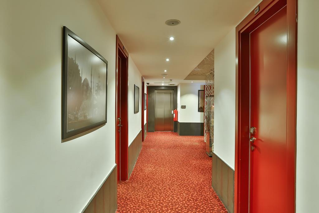 Senatus Hotel - Special Class Istanboel Buitenkant foto