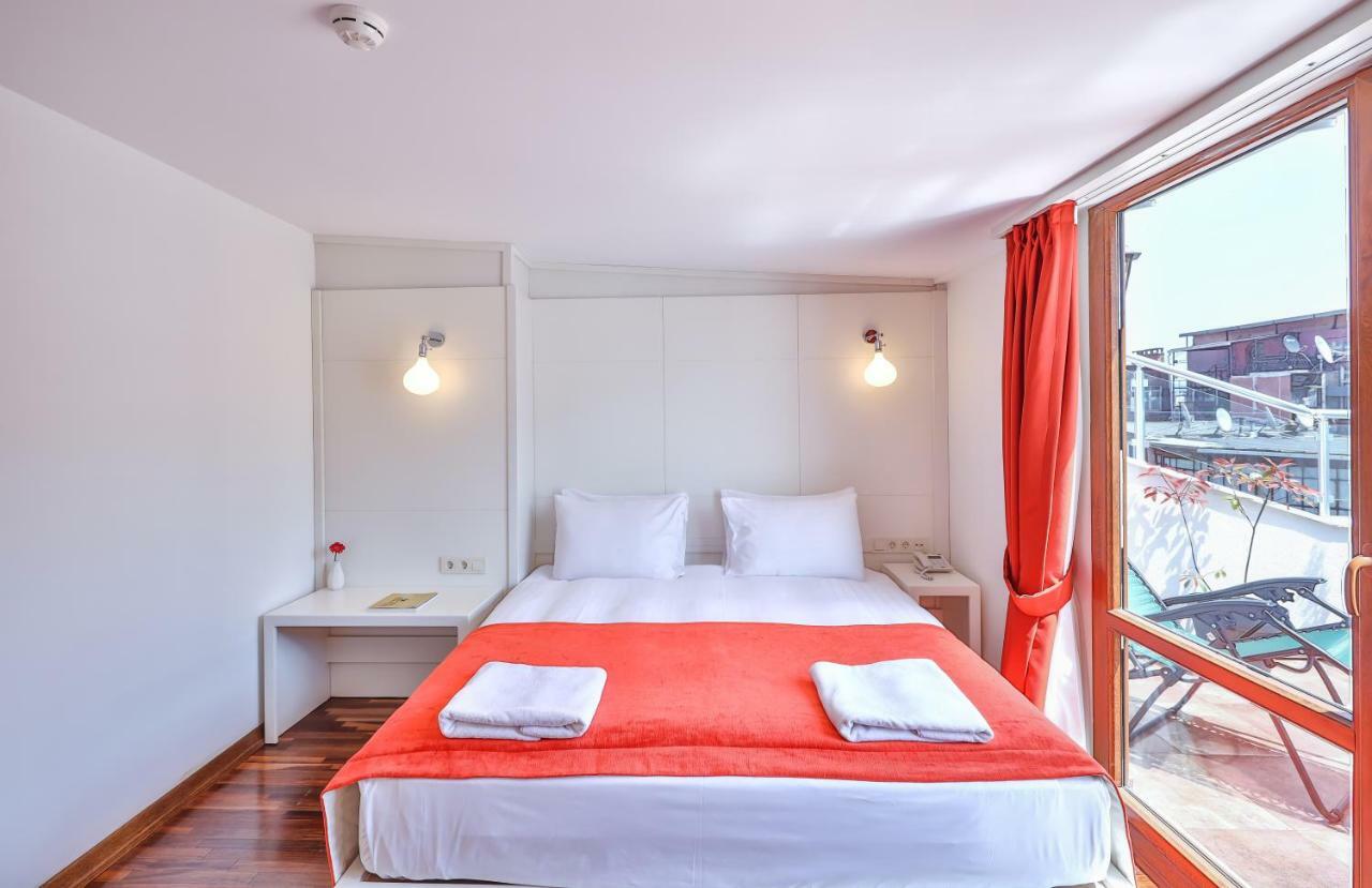 Senatus Hotel - Special Class Istanboel Buitenkant foto